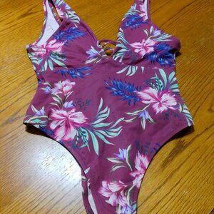 SHADE & SHORE FLORAL ONE PIECE SIZE SMALL